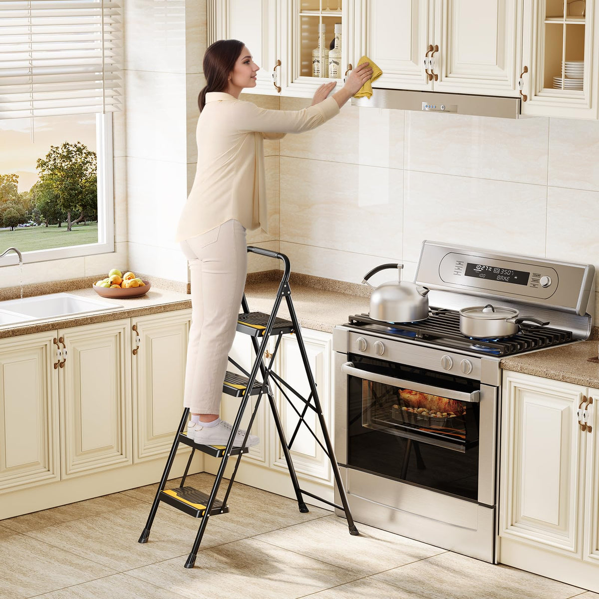 4 Step Ladder Black J389