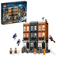 Building Set with 9 Minifigures J3073