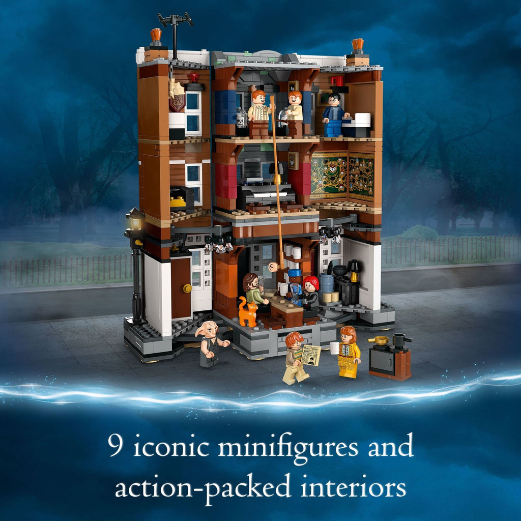 Building Set with 9 Minifigures J3073